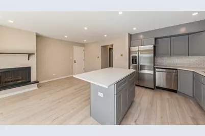 751 S Dwyer Avenue #D, Arlington Heights, IL 60005 - Photo 4
