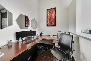 1636 N Bosworth Ave, Chicago, IL 60642 - Photo 8