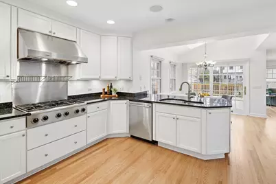 1620 Washington Avenue, Wilmette, IL 60091 - Photo 10