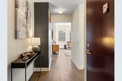 437 W Division Street #310, Chicago, IL 60610 - Photo 2