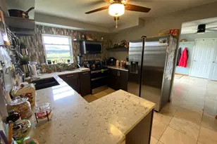 1230 E Calumet St, Centralia, IL 62801 - Photo 6