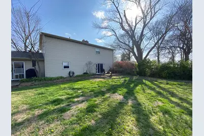 1230 E Calumet Street, Centralia, IL 62801 - Photo 20