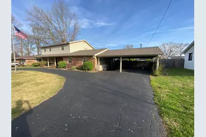 1230 E Calumet Street, Centralia, IL 62801 - Photo 2