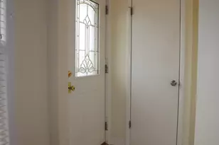 3112 W 101st Pl, Evergreen Park, IL 60805 - Photo 2