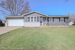 1811 S 7th St, Dekalb, IL 60115 - Photo 1