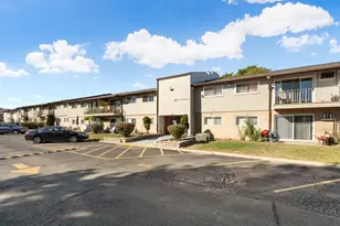 850 E Old Willow Rd, Prospect Heights, IL 60070 - Photo 2