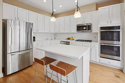 525 N Peoria Street, Chicago, IL 60642 - Photo 6