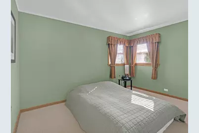 4928 N New England Avenue, Chicago, IL 60656 - Photo 8