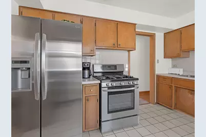 4928 N New England Avenue, Chicago, IL 60656 - Photo 12