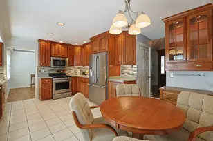 1526 Gainesboro Dr, Wheaton, IL 60189 - Photo 14