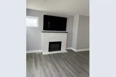 210 W 16th Place, Chicago Heights, IL 60411 - Photo 8