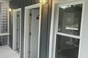 3021 E 138th Pl, Burnham, IL 60633 - Photo 2