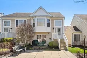 317 Hidden Creek Ln, North Aurora, IL 60542 - Photo 1