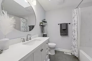 711 Foxmoor Ln, Lake Zurich, IL 60047 - Photo 28