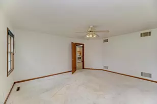 32850 Deer Ridge Dr, Wilmington, IL 60481 - Photo 12