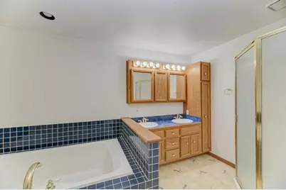 32850 Deer Ridge Drive, Wilmington, IL 60481 - Photo 14