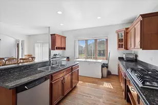 4839 W Sligo Way, Country Club Hills, IL 60478 - Photo 10