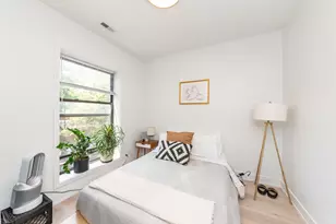 1336 W Bryn Mawr Ave, Chicago, IL 60660 - Photo 6