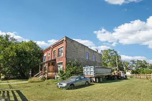 420 W 65th Pl, Chicago, IL 60621 - Photo 2