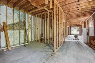 420 W 65th Pl, Chicago, IL 60621 - Photo 4