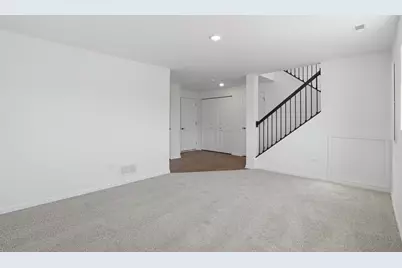 339 Settlers Place, West Dundee, IL 60118 - Photo 8