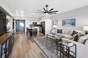 175 E Delaware Pl, Chicago, IL 60611 - Photo 8