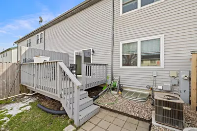 728 Carlisle Drive, Woodstock, IL 60098 - Photo 14