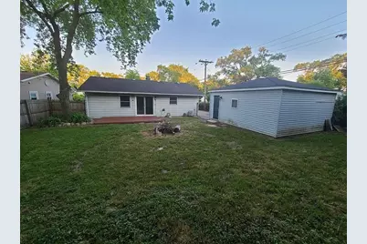 202 E Streamwood Boulevard, Streamwood, IL 60107 - Photo 8