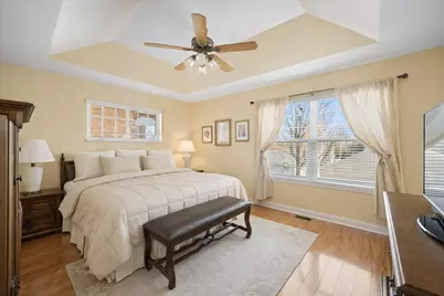 2325 Sundrop Drive, Glenview, IL 60026 - Photo 10