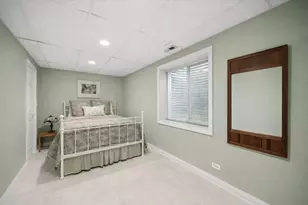 2325 Sundrop Dr, Glenview, IL 60026 - Photo 18