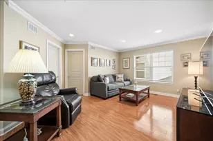 2325 Sundrop Dr, Glenview, IL 60026 - Photo 14