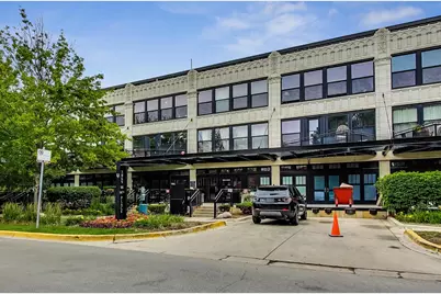 1069 W 14th Place #228, Chicago, IL 60608 - Photo 1