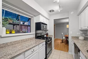 1622 N St Michaels Ct, Chicago, IL 60614 - Photo 6