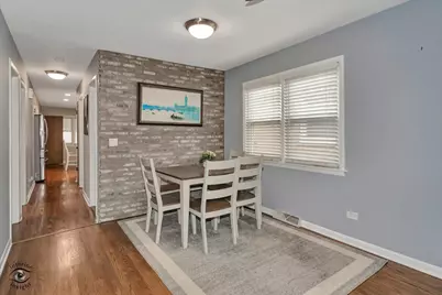 5465 N Nottingham Avenue, Chicago, IL 60656 - Photo 4
