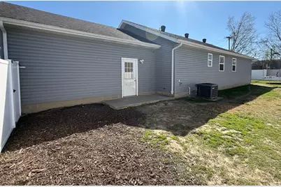 911 E Stotlar Street, Herrin, IL 62848 - Photo 24