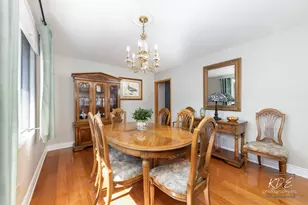 10128 Mansfield Ave, Oak Lawn, IL 60453 - Photo 8