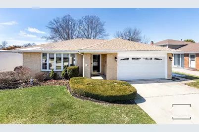 10128 Mansfield Avenue, Oak Lawn, IL 60453 - Photo 1