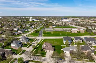 8724 Coventry Dr, Woodridge, IL 60517 - Photo 50
