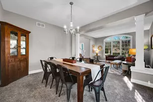 2106 Foxtail Rd, Bloomington, IL 61704 - Photo 18