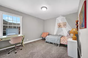 2106 Foxtail Rd, Bloomington, IL 61704 - Photo 32