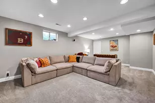 2106 Foxtail Rd, Bloomington, IL 61704 - Photo 36