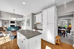 2106 Foxtail Rd, Bloomington, IL 61704 - Photo 16