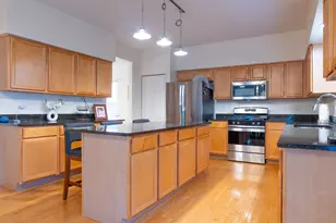 2623 Shenandoah Ct, Aurora, IL 60503 - Photo 4