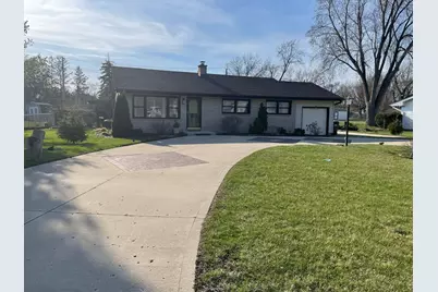 1516 Sunset Drive, Schaumburg, IL 60193 - Photo 2