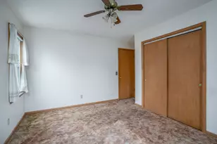 2421 4th St, Moline, IL 61265 - Photo 14