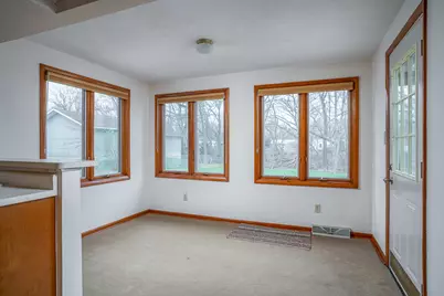 2421 4th Street, Moline, IL 61265 - Photo 8