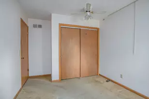 2421 4th St, Moline, IL 61265 - Photo 16
