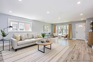 9015 S Carpenter St, Chicago, IL 60620 - Photo 4