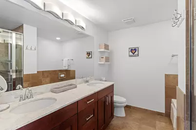 1915 W Diversey Parkway #302, Chicago, IL 60614 - Photo 14