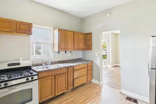 3411 W 63rd Pl, Chicago, IL 60629 - Photo 12